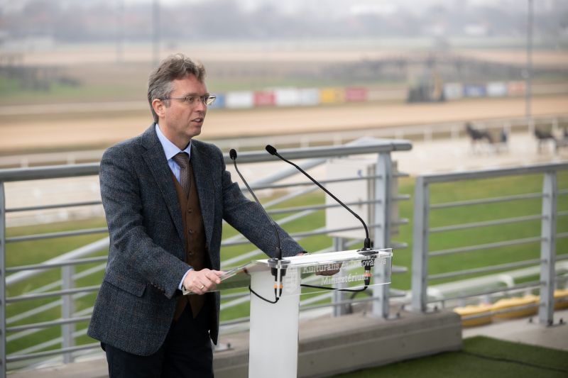 A Yale és a Max Planck Intézet közreműködésével indul innovatív hulladékhasznosítási projekt a Pannon Egyetemen