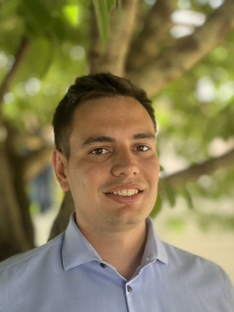 Dr. Hartyányi Máté